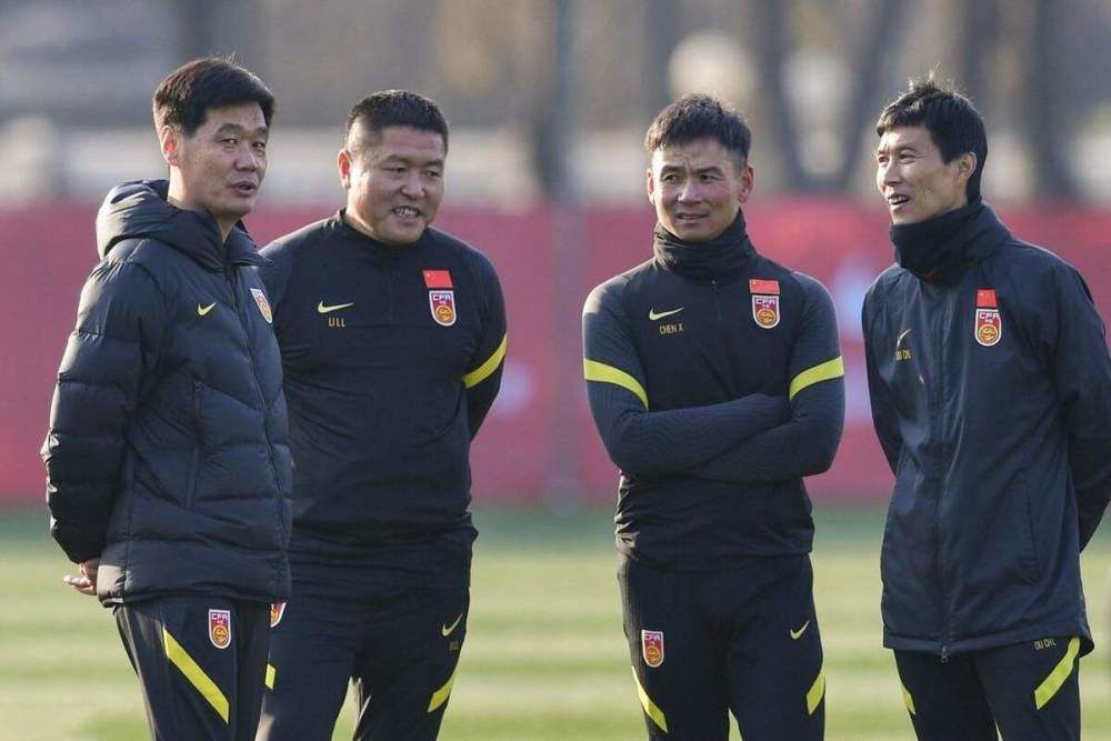 亚洲三级久久久